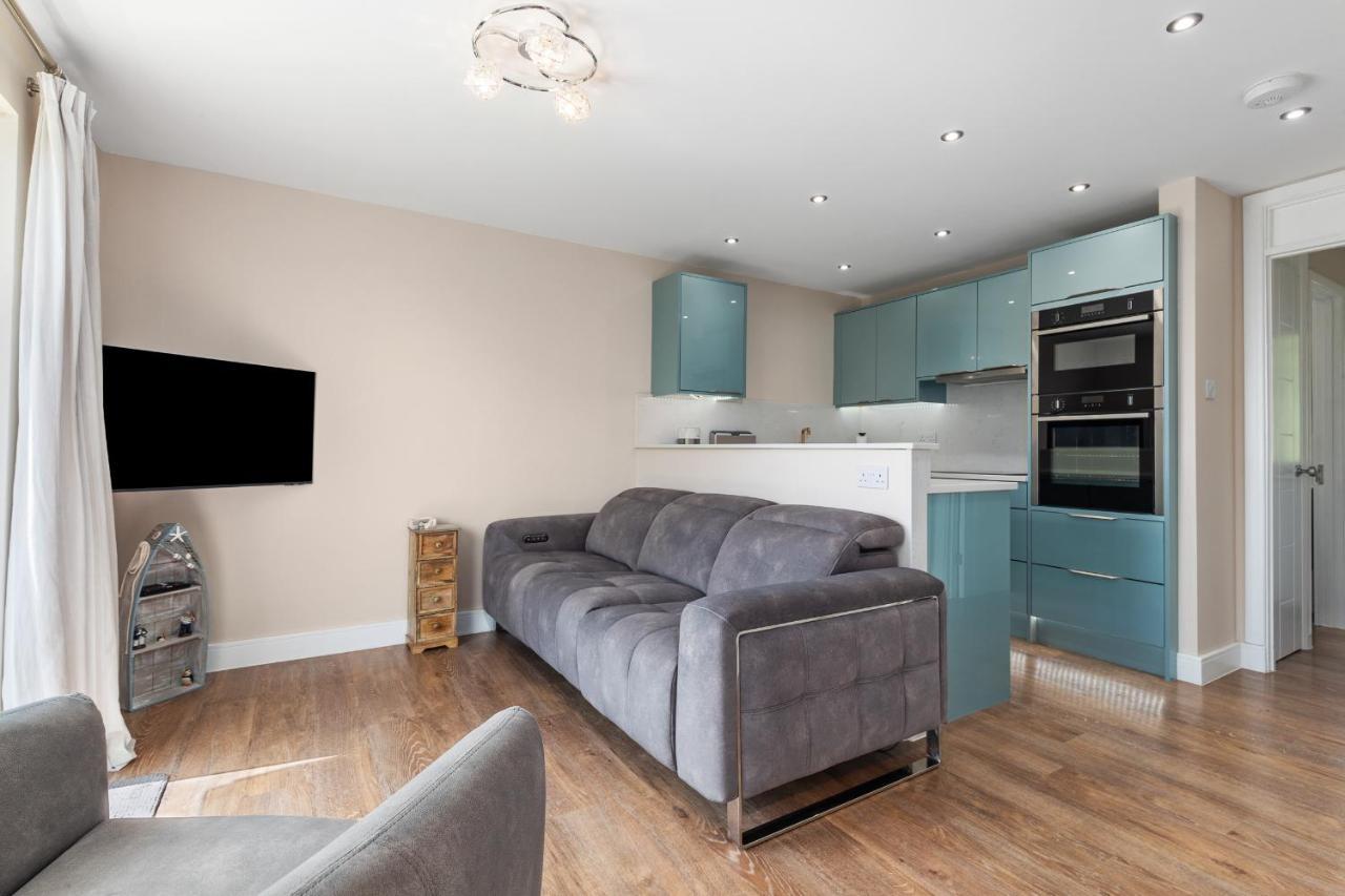 Salty Kisses - Sea Front Aparment Hodgeston Exterior foto