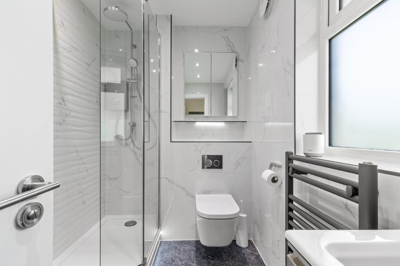 Salty Kisses - Sea Front Aparment Hodgeston Exterior foto